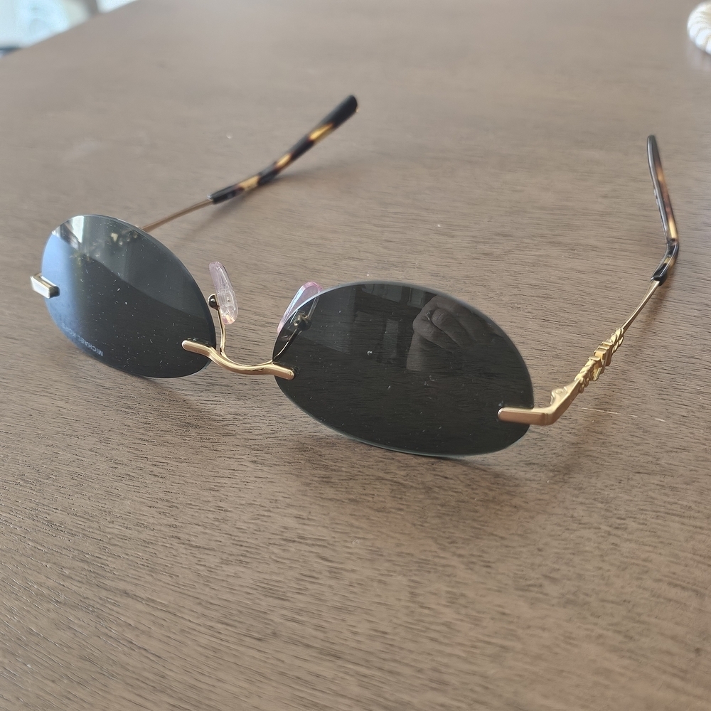 MICHAEL KORS MANCHESTER SUNGLASSES - Picture 5 of 10
